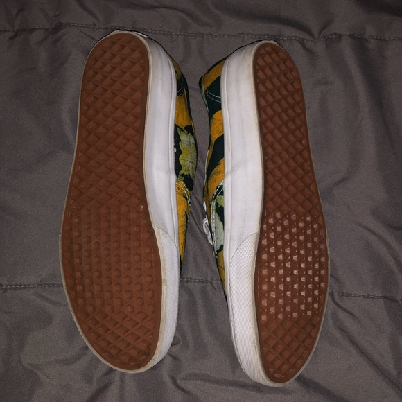 Della LA Vans - Picture 2 of 4